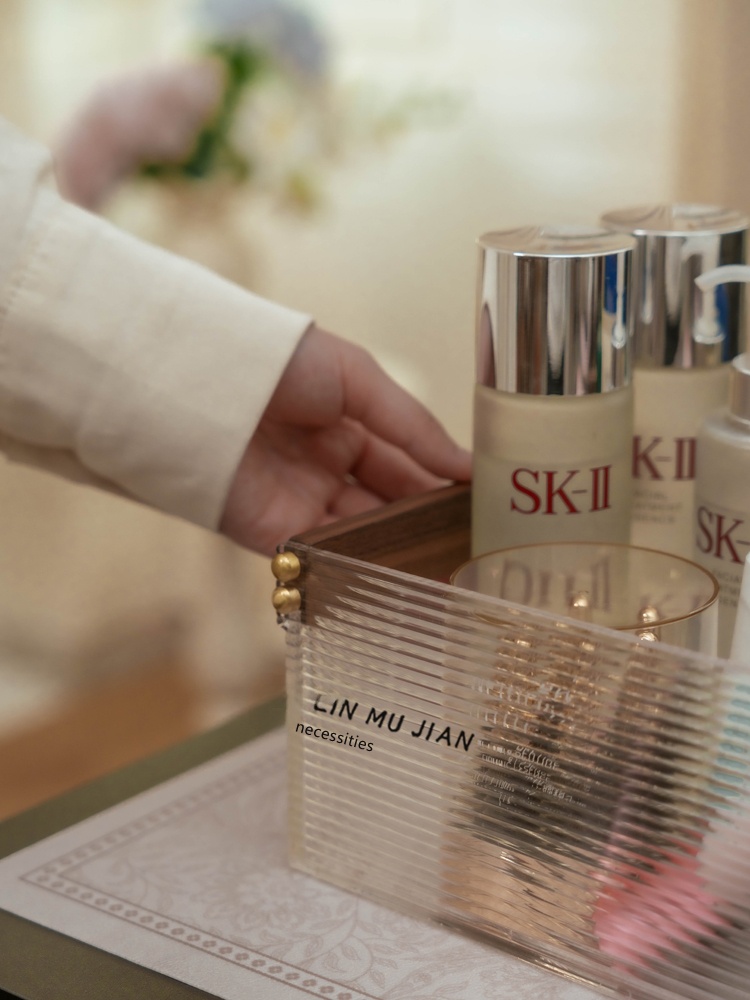 Large Capacity Cosmetic And Sk - Luxury High End Skincare ulasan dan harga