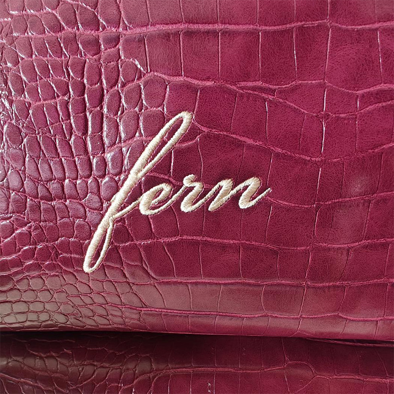 Embroidered Croc Makeup Bag Pe - Luxury Skincare Accessories ulasan dan harga